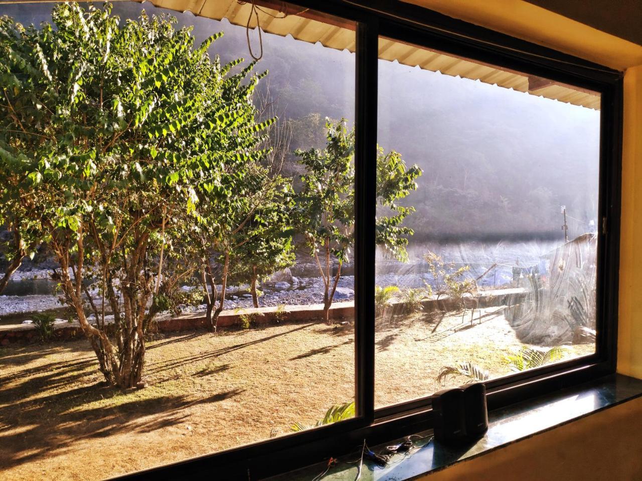 Garud Chatti River Resort Ришикеш Экстерьер фото